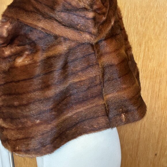 Vintage Morton's of Washington Fur - Picture 3 of 7